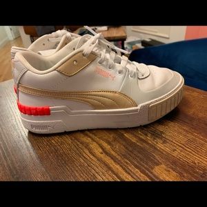 Size 7 Pumas Orange, Tan and White